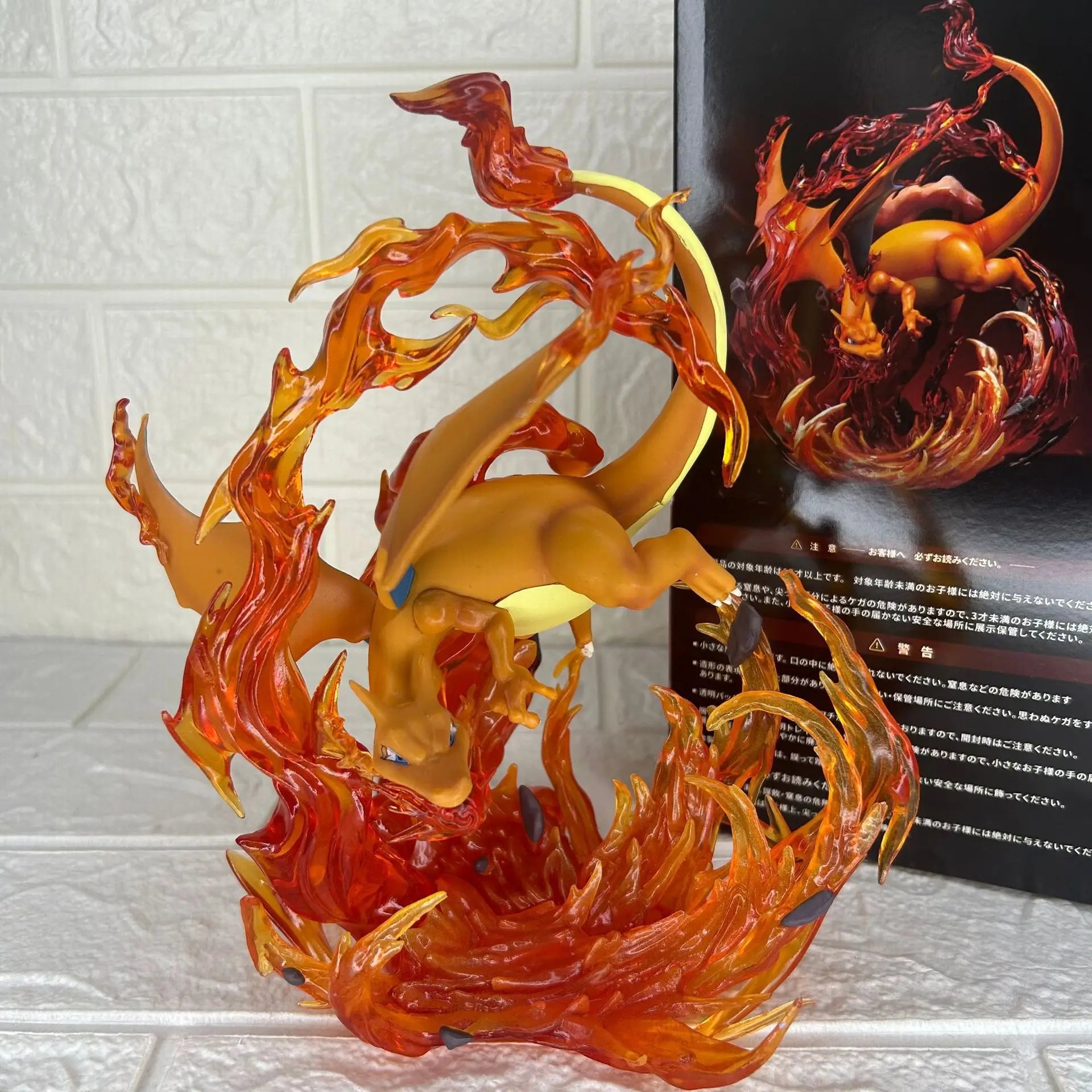 Figuras de Pokémon Charizard de 20cm, Dragón negro de fuego, Spray, museo mágico, Estatua linda, modelo de muñeca, juguete de decoración, regalo
