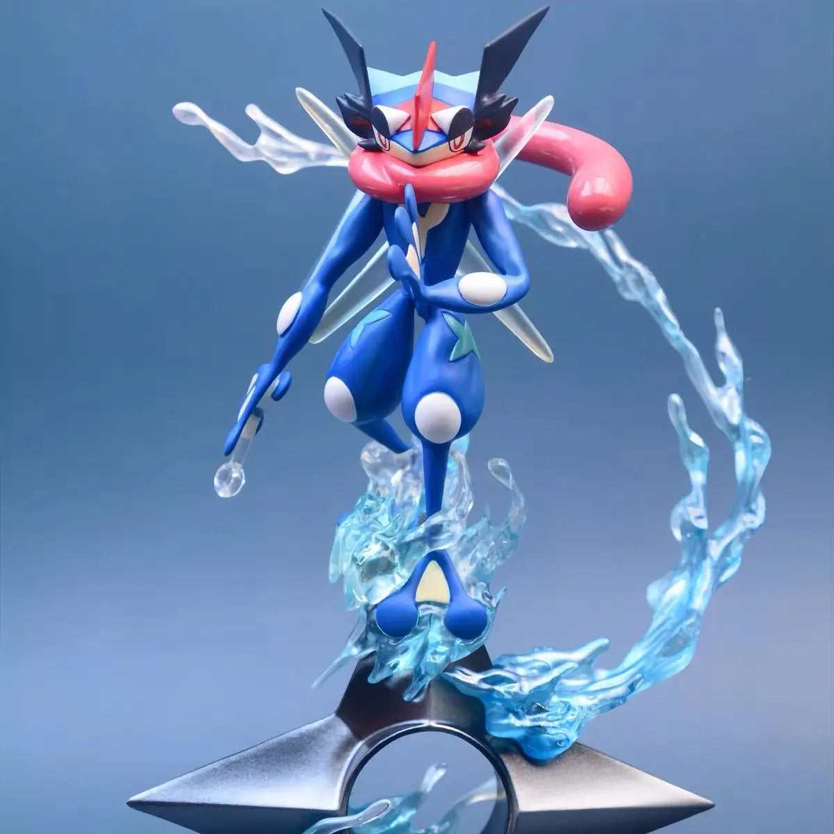 Figura de juguete Greninja de dibujos animados, 18cm, linda, de PVC, modelo de decoración, regalos de Navidad, juguetes para niños, en Stock